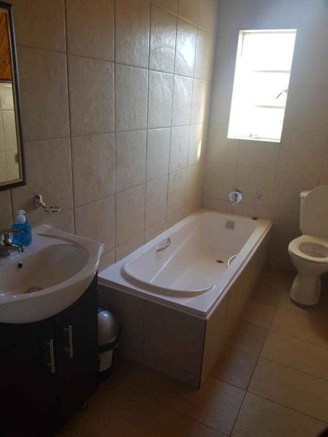 Weeping Willow Midrand Exterior photo