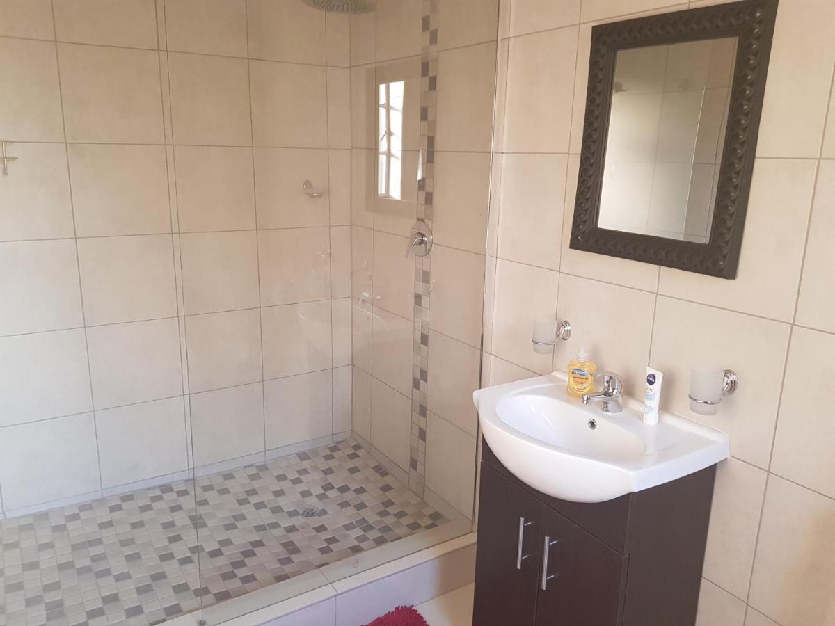 Weeping Willow Midrand Exterior photo
