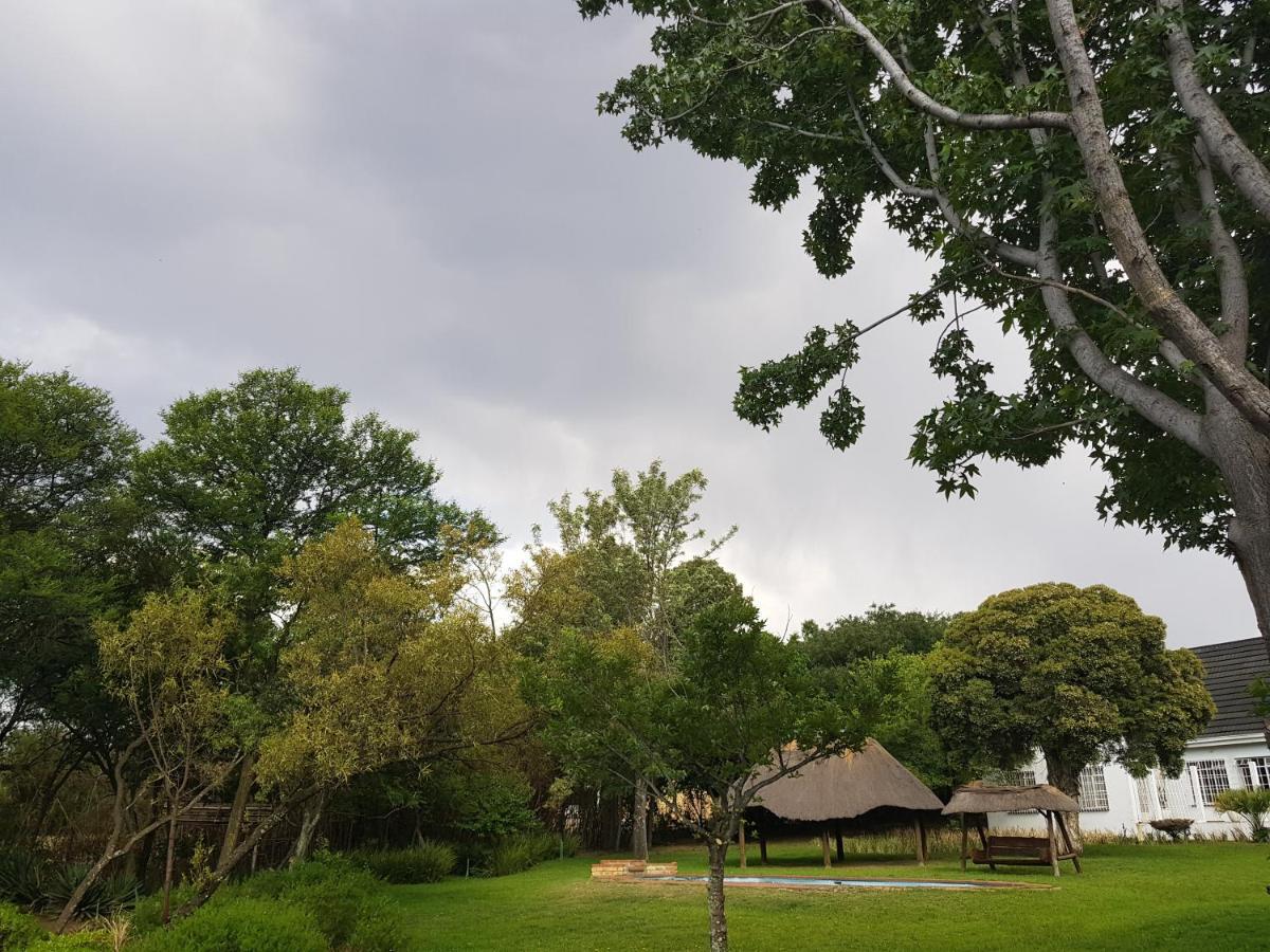 Weeping Willow Midrand Exterior photo